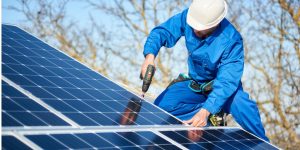 Installation Maintenance Panneaux Solaires Photovoltaïques à Sainte-Gemmes-d'Andigne